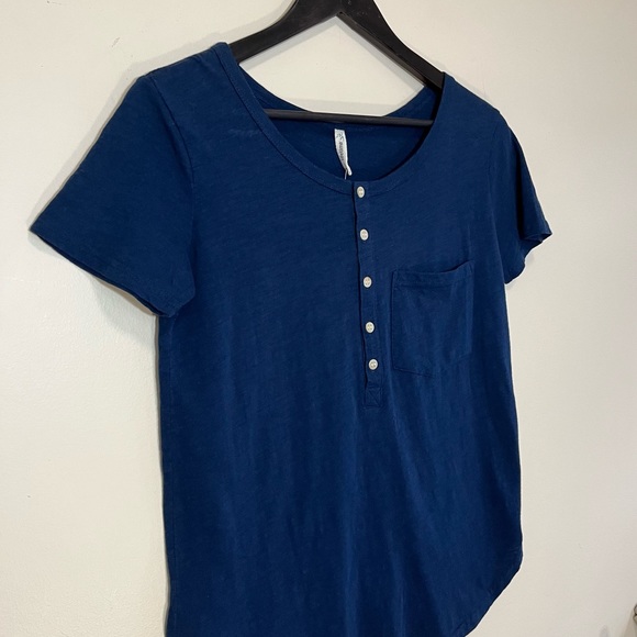 NWT Lifetime 100% Cotton Button Pocket T-Shirt - Picture 3 of 9